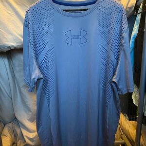 Under Armour Men's grey and Blue Shirt